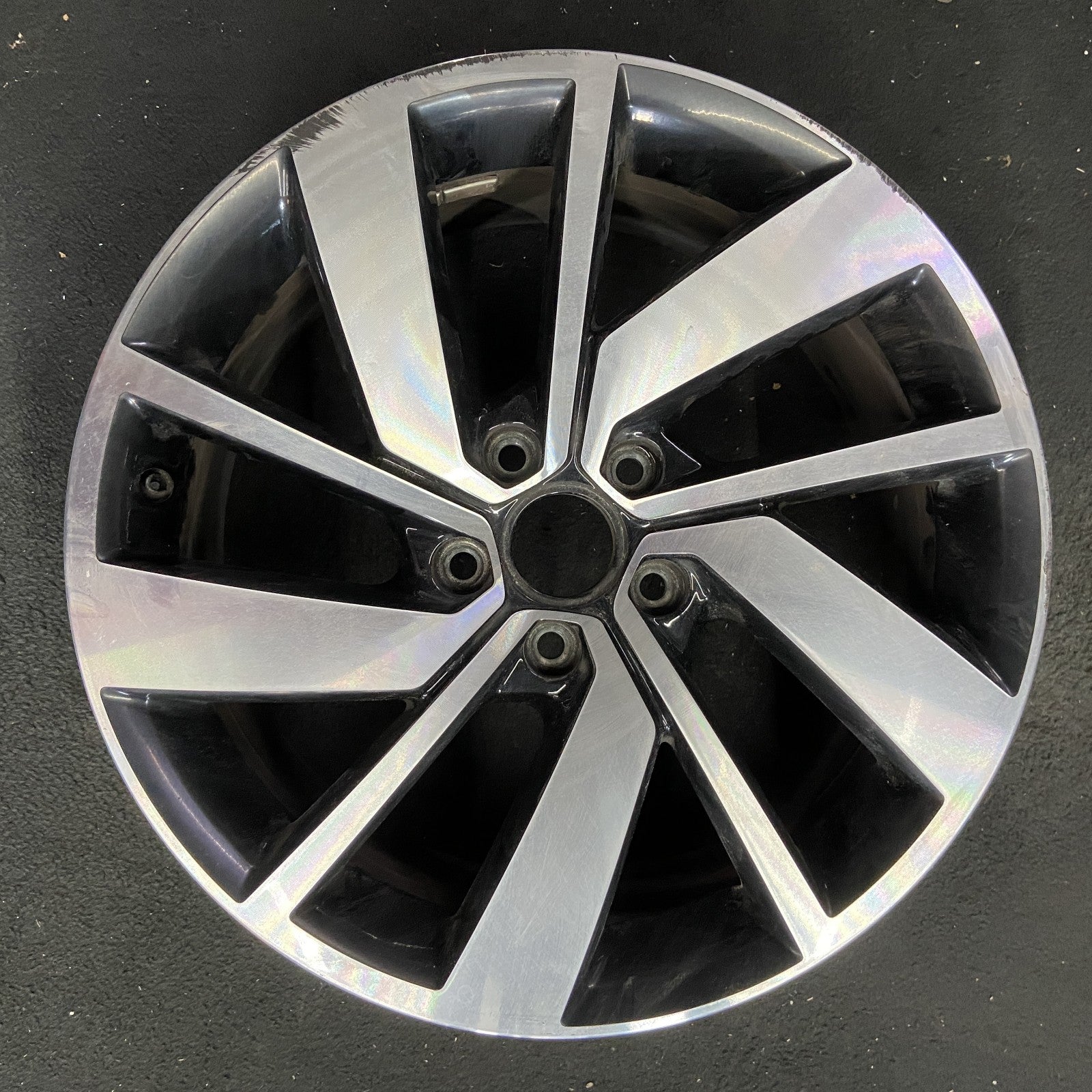 Volkswagen MACHINED BLACK JETTA GLI OEM Wheel 18x7.5 I | OEM Rim Shop