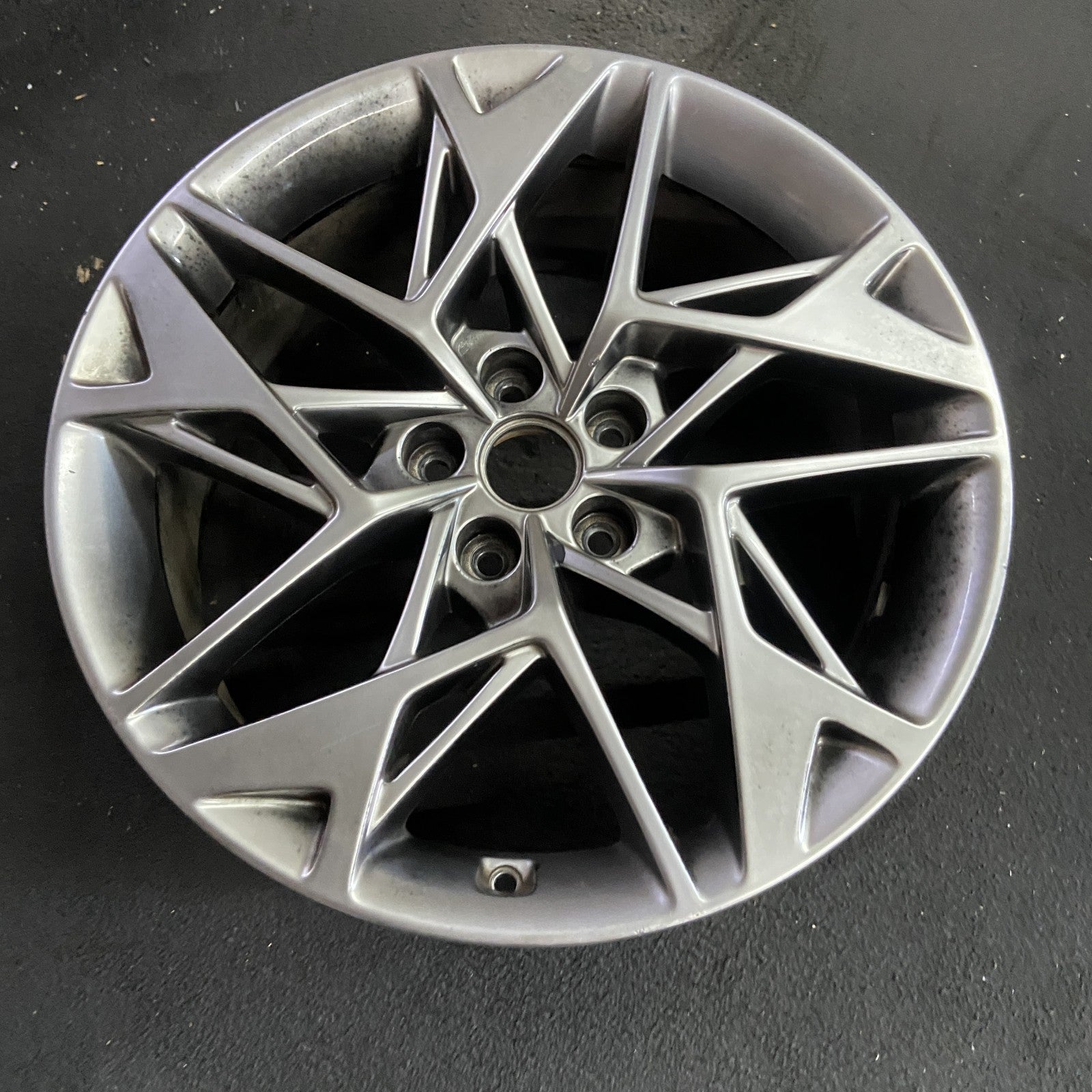 Genesis GV70 OEM Wheel 2022-2024 19x8 Inch 52910AR100 twisted spoke ...