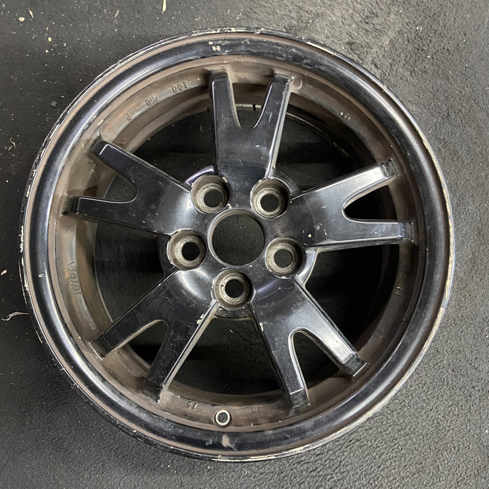 Toyota BLACK PRIUS OEM Wheel 2010-2015 15x6 Inch 4261147270 5 split ...