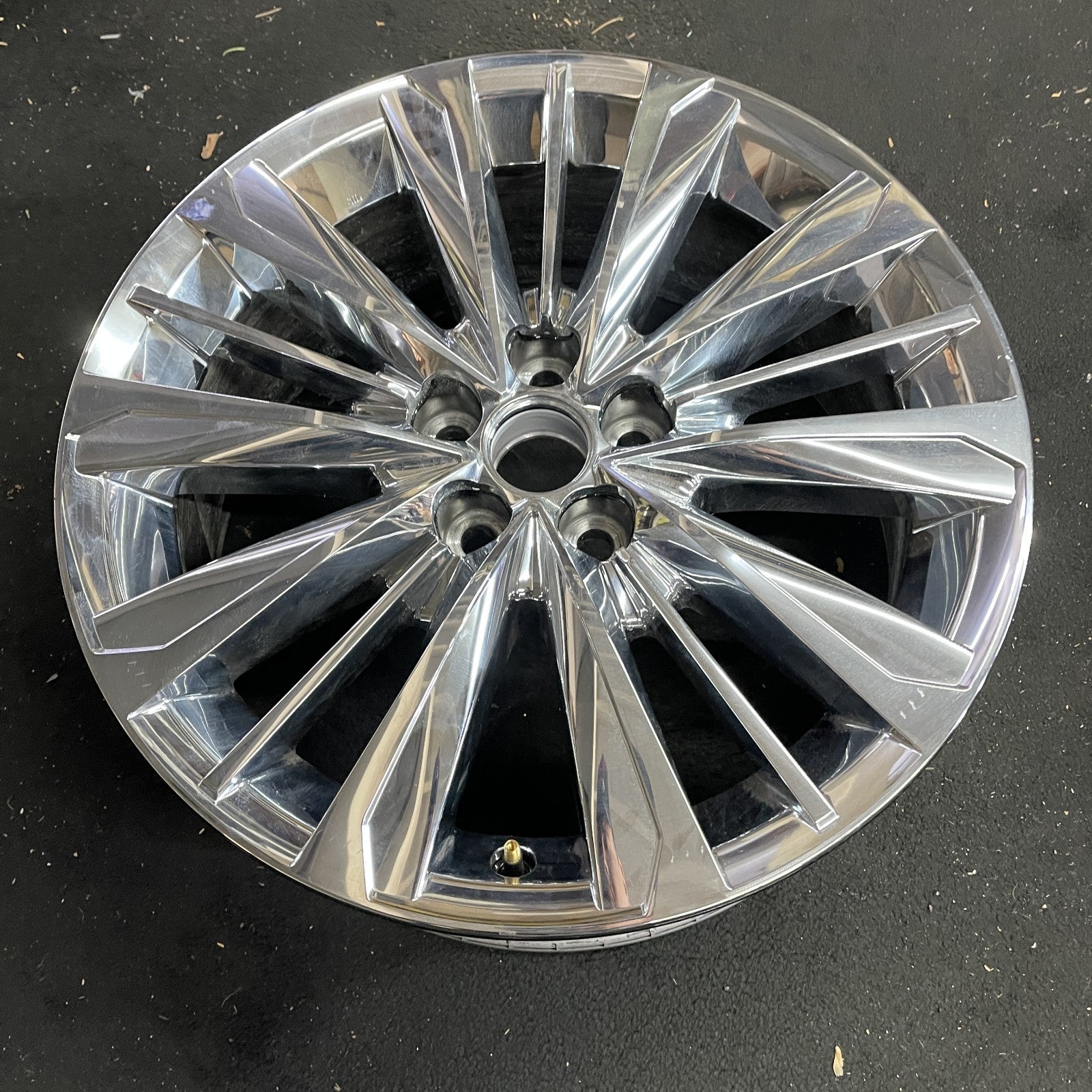 Toyota CHROME GRAND HIGHLANDER OEM Wheel 20x8 2024 4260D0E041 5