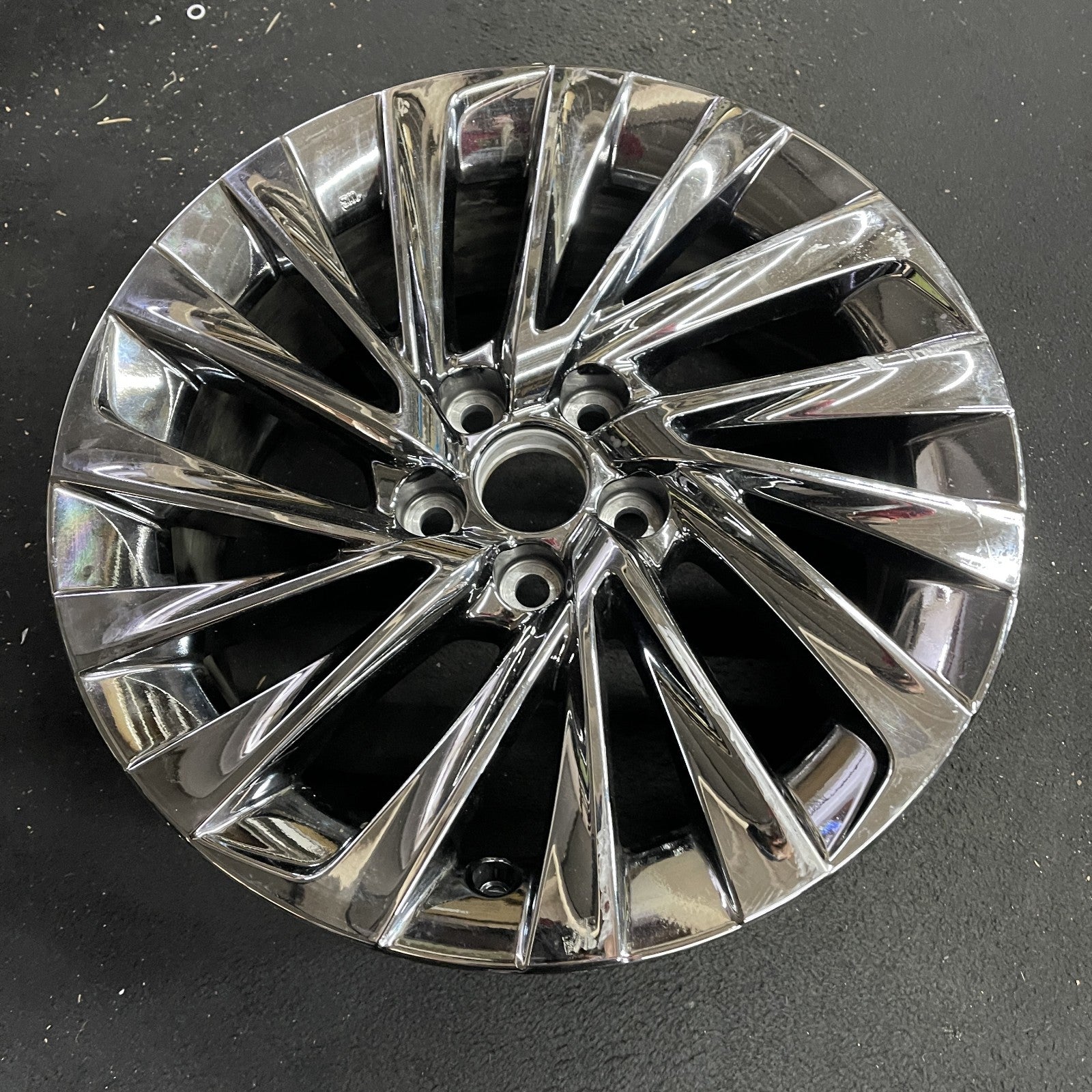 Lexus CHROME ES300H ES350 ES250 OEM Wheel 18x8 Inch 2021-2024