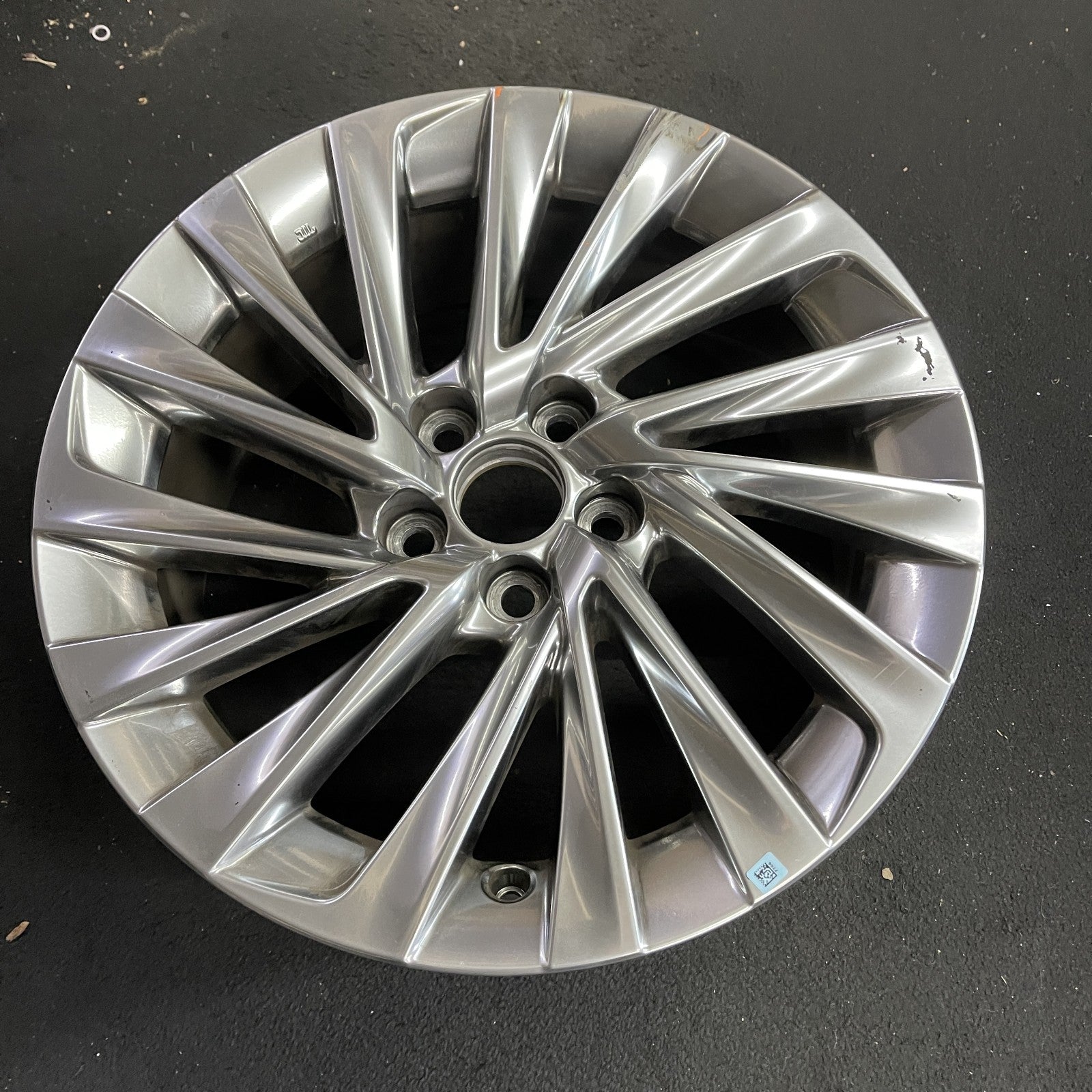 Lexus HYPER SILVER ES350 ES300H ES250 OEM Wheel 2021-2024 18x8
