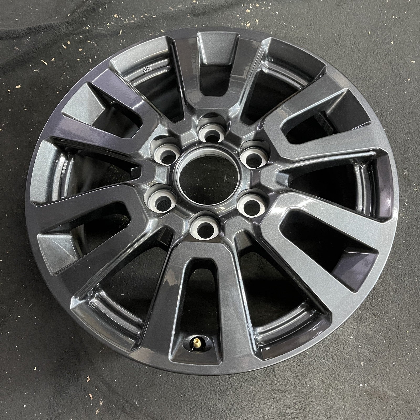 Toyota CHARCOAL LAND CRUISER OEM Wheel 2024 18x7 Inch NA ALLOY Original ...