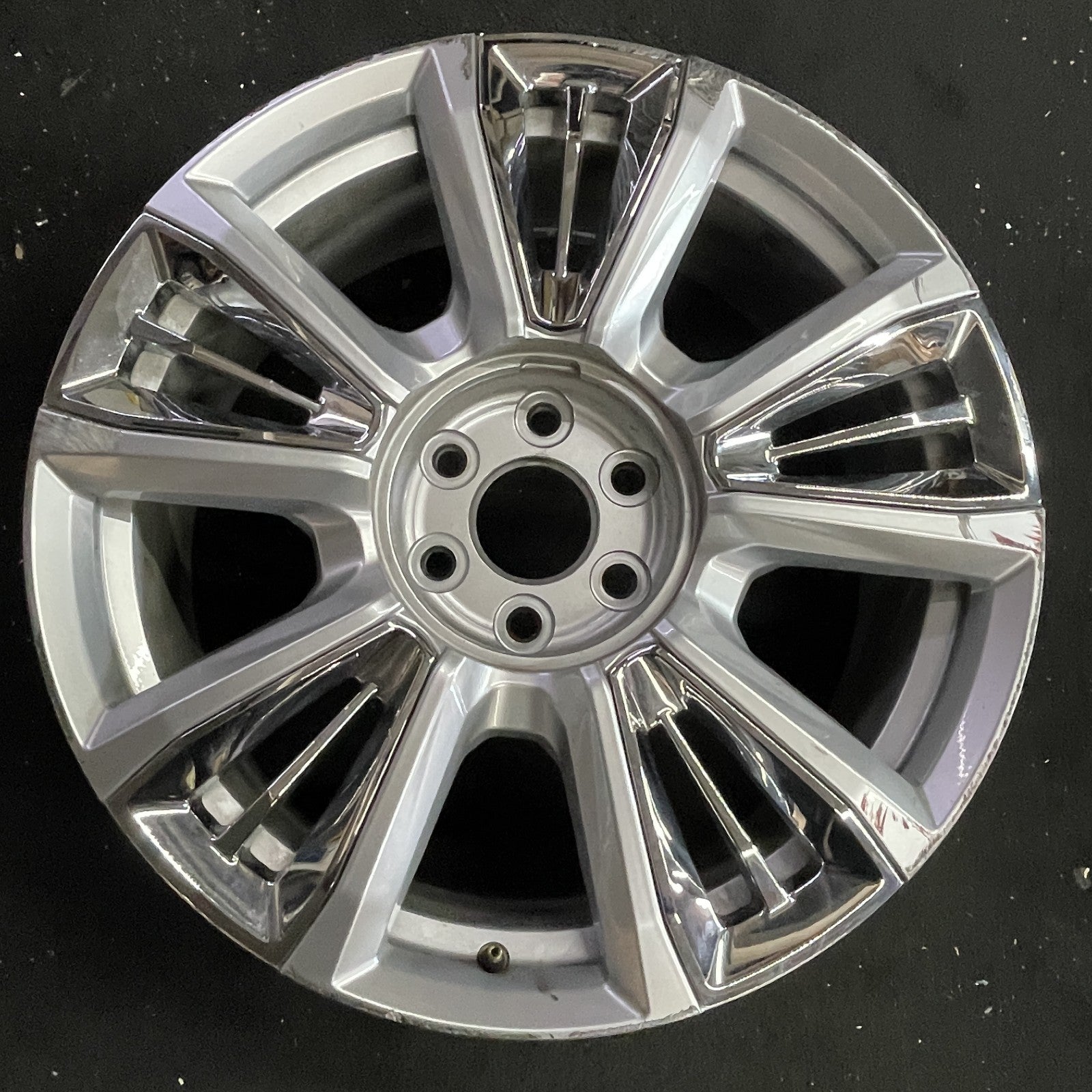 Chevrolet GMC SILVER SIERRA DENALI 1500 SUBURBAN OEM PICKUP 22x9 Inch ...