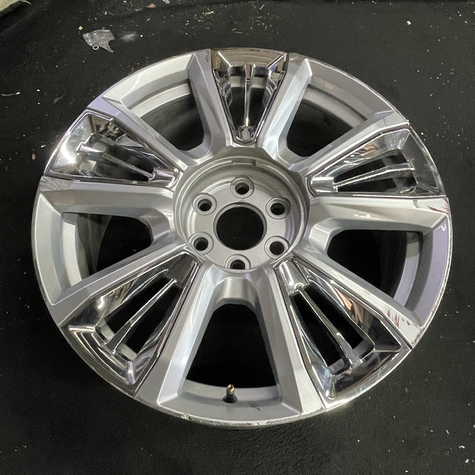 Chevrolet GMC SILVER SIERRA DENALI 1500 SUBURBAN OEM PICKUP 22x9 Inch ...
