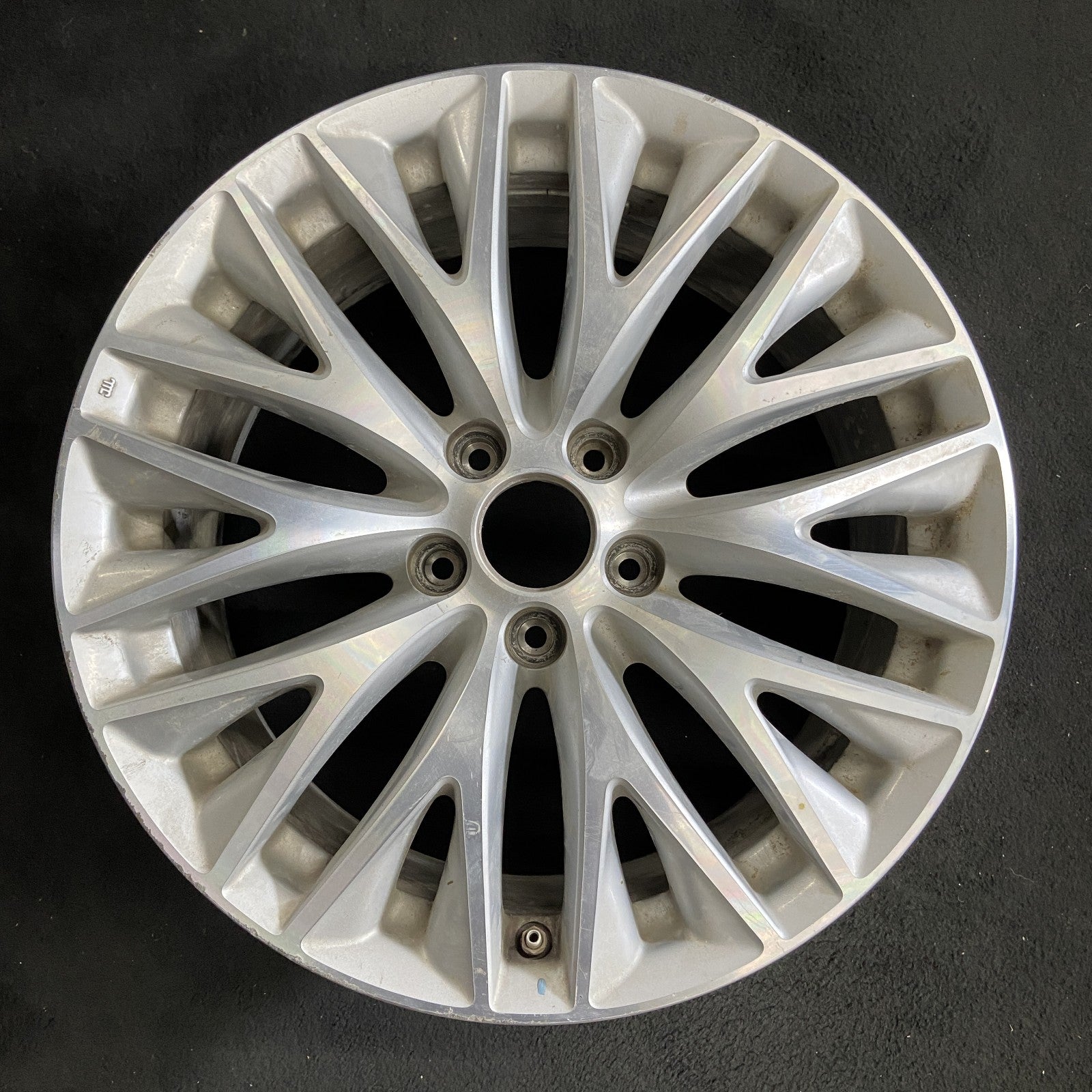 Infiniti MACHINED SILVER Q70 OEM Wheel 18x8 Inch 2015-2019 D0CMM1PM3A ...