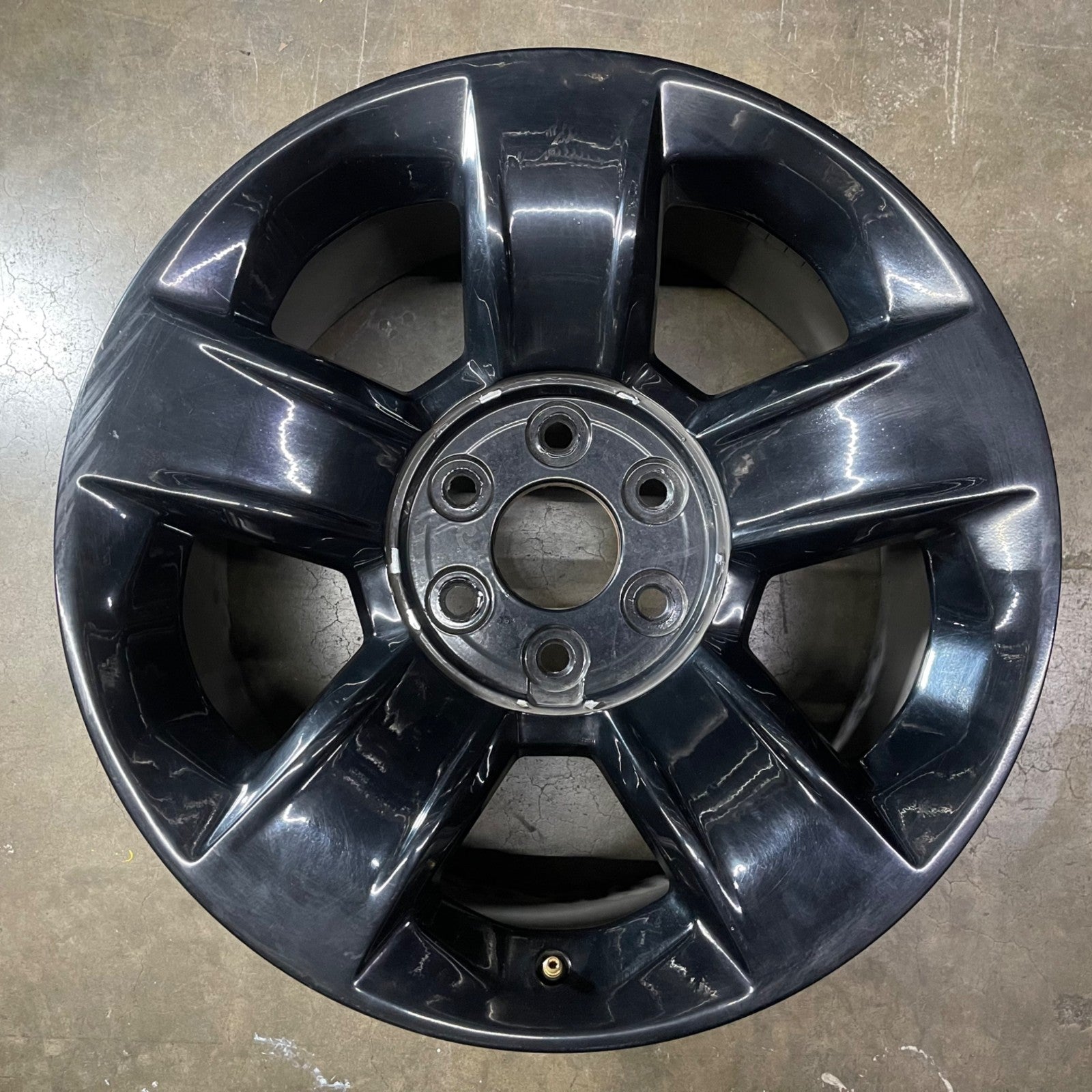 23430212 Rzo GMC Chevrolet BLACK SIERRA 1500 PICKUP SILVERADO TAHOE OEM Wheel 2016 ...