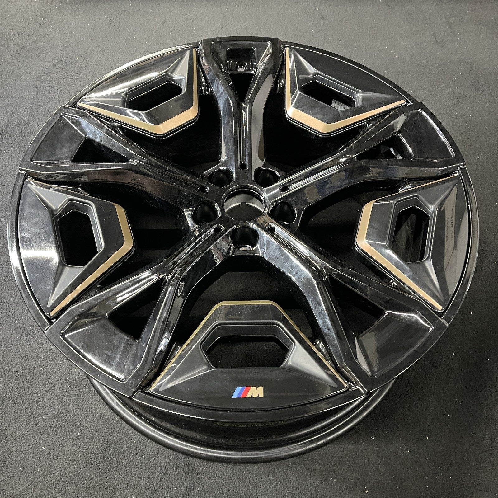 BMW BLACK IX OEM Wheel 22x9.5 Inch 2022-2024 36115A02658 5 Y spoke